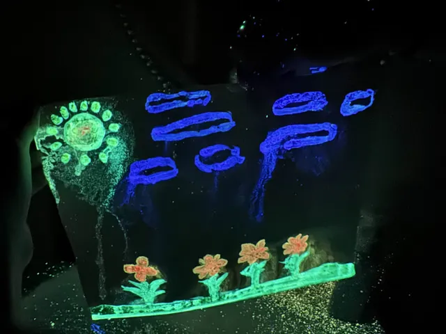 Glow-in-the-dark chemistry camp